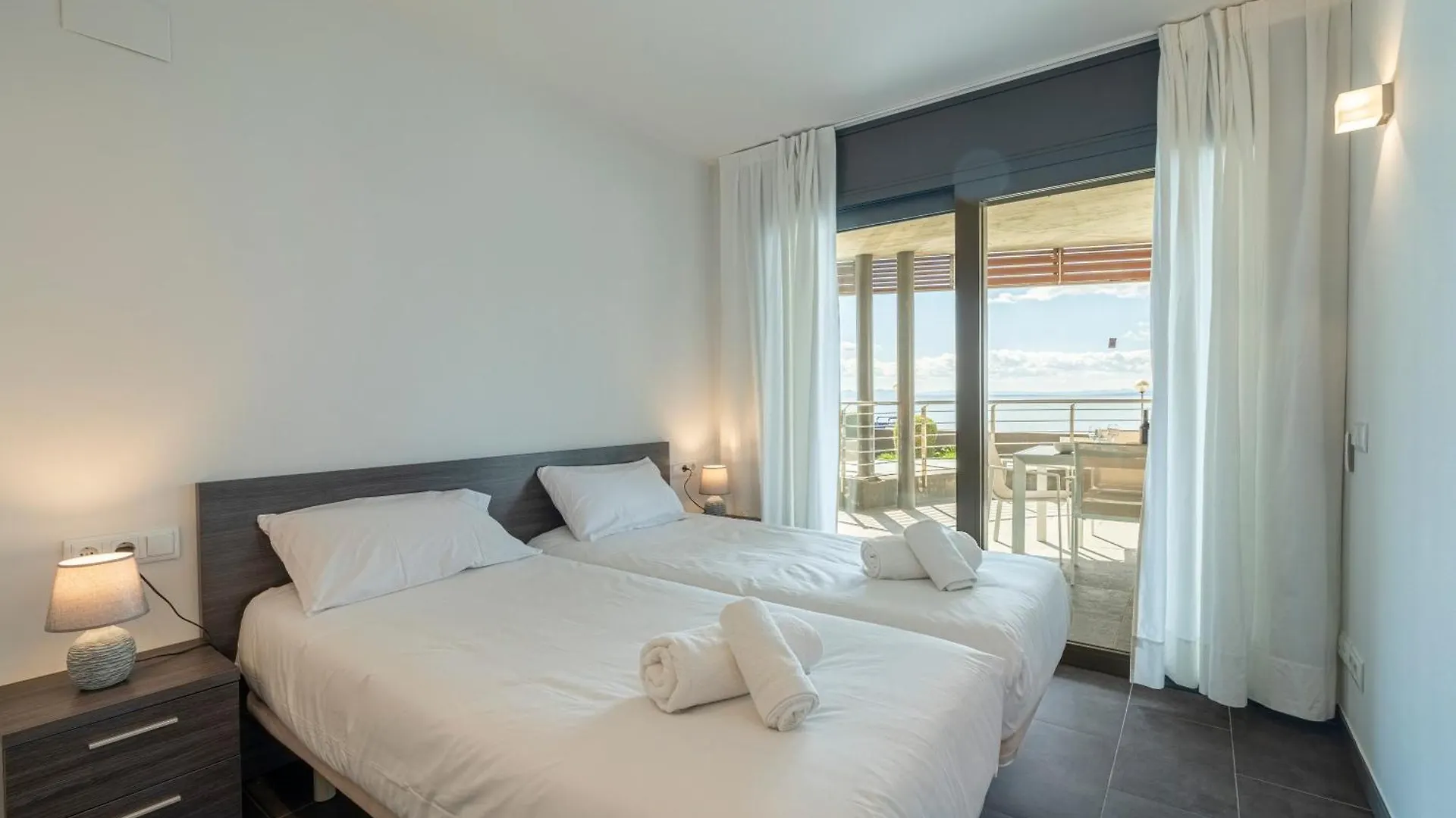Апартаменты Apartamento Con Gran Terraza Delante Del Mar Росас Испания